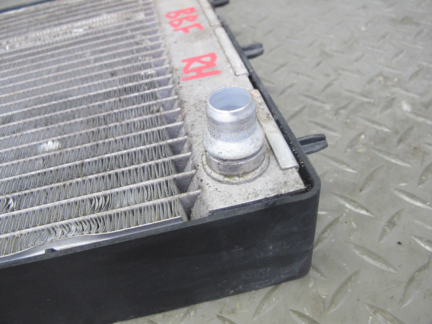 2015-2020 BMW F82 M4 Right Auxiliary AUX Cooling Radiator 7806190