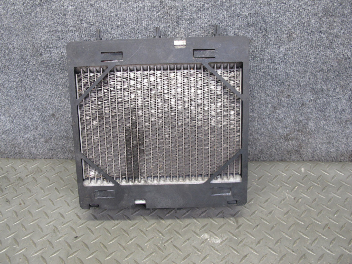 2015-2020 BMW F82 M4 Right Auxiliary AUX Cooling Radiator 7806190