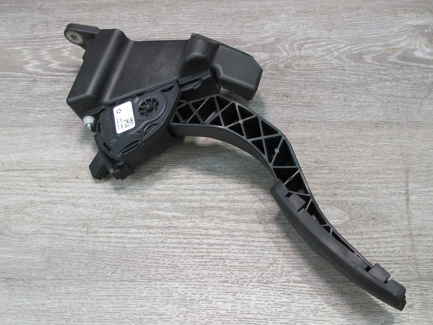 2017-2020 Maserati Levante M161 Gas Acceleration Pedal 04861714AF
