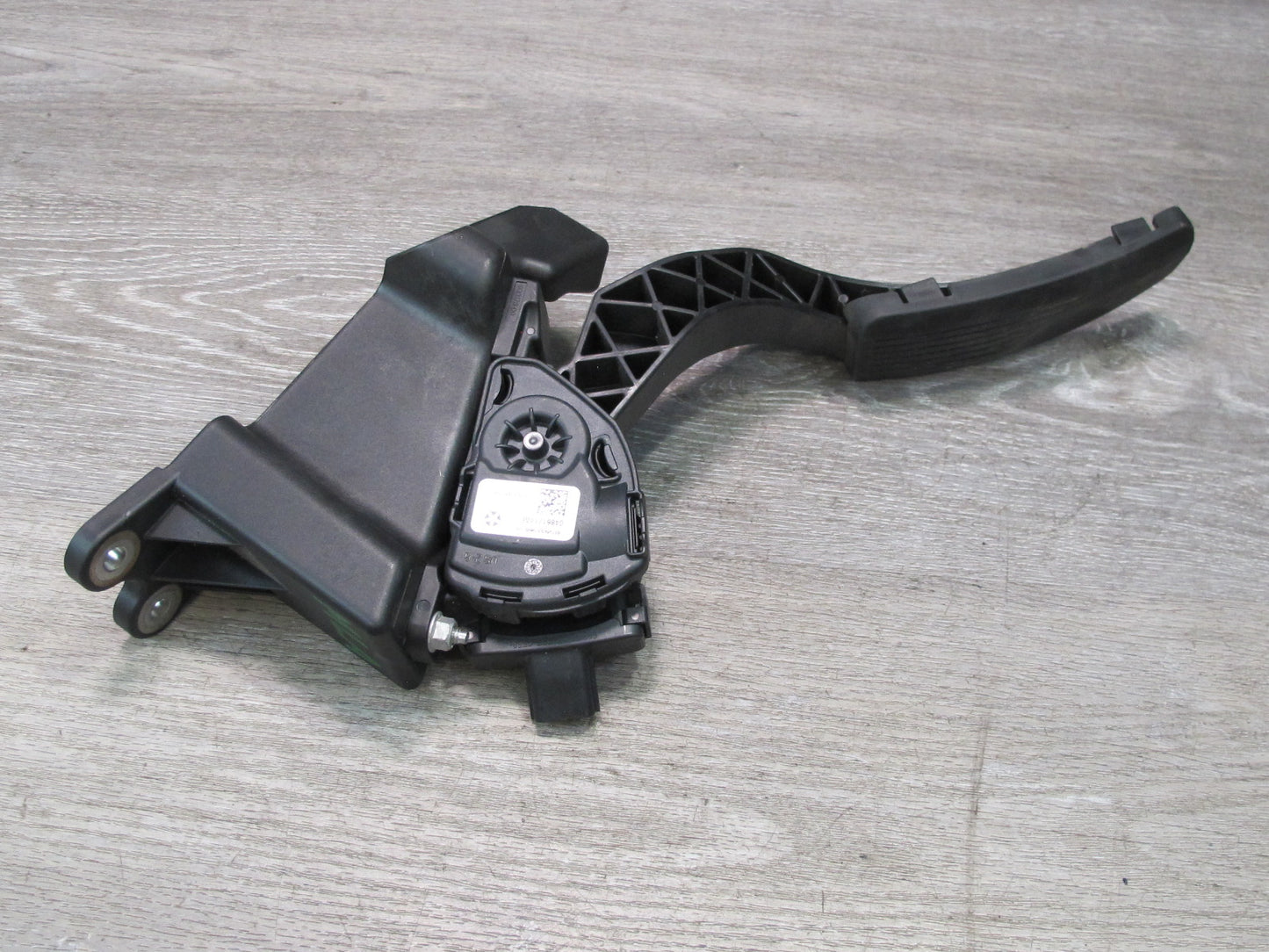 2017-2020 Maserati Levante M161 Gas Acceleration Pedal 04861714AF