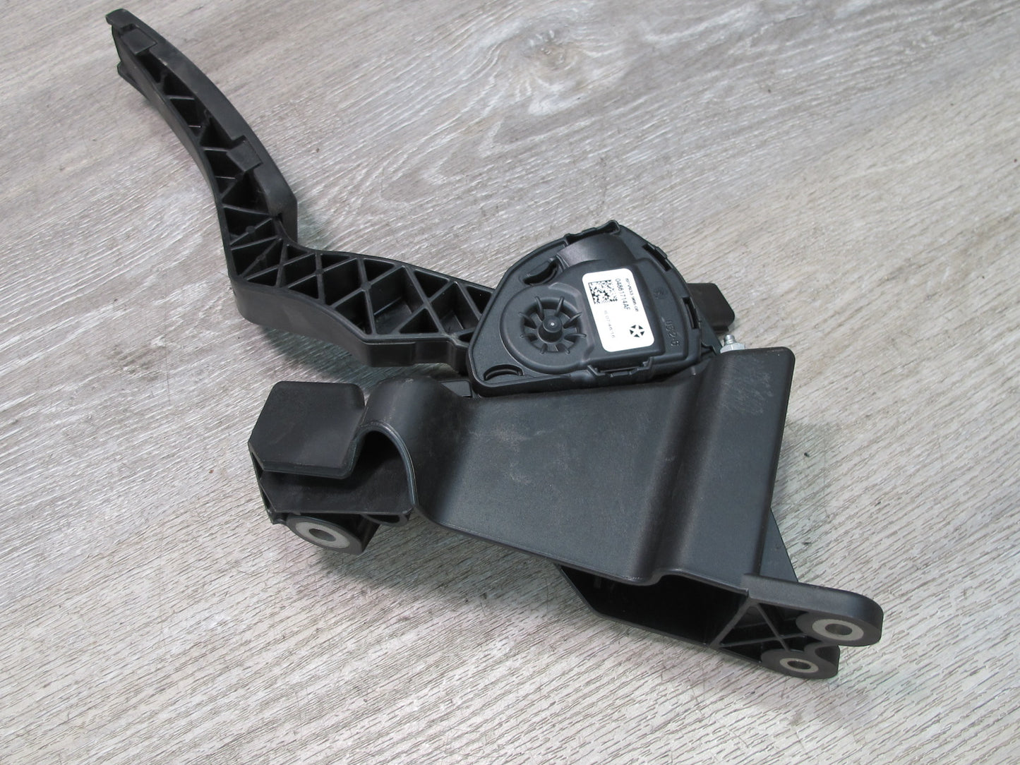 2017-2020 Maserati Levante M161 Gas Acceleration Pedal 04861714AF