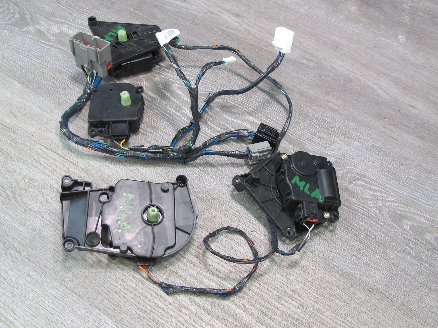 2017-2020 Maserati Levante M161 A/C Heater Flap Door Actuator Motor Wiring Set