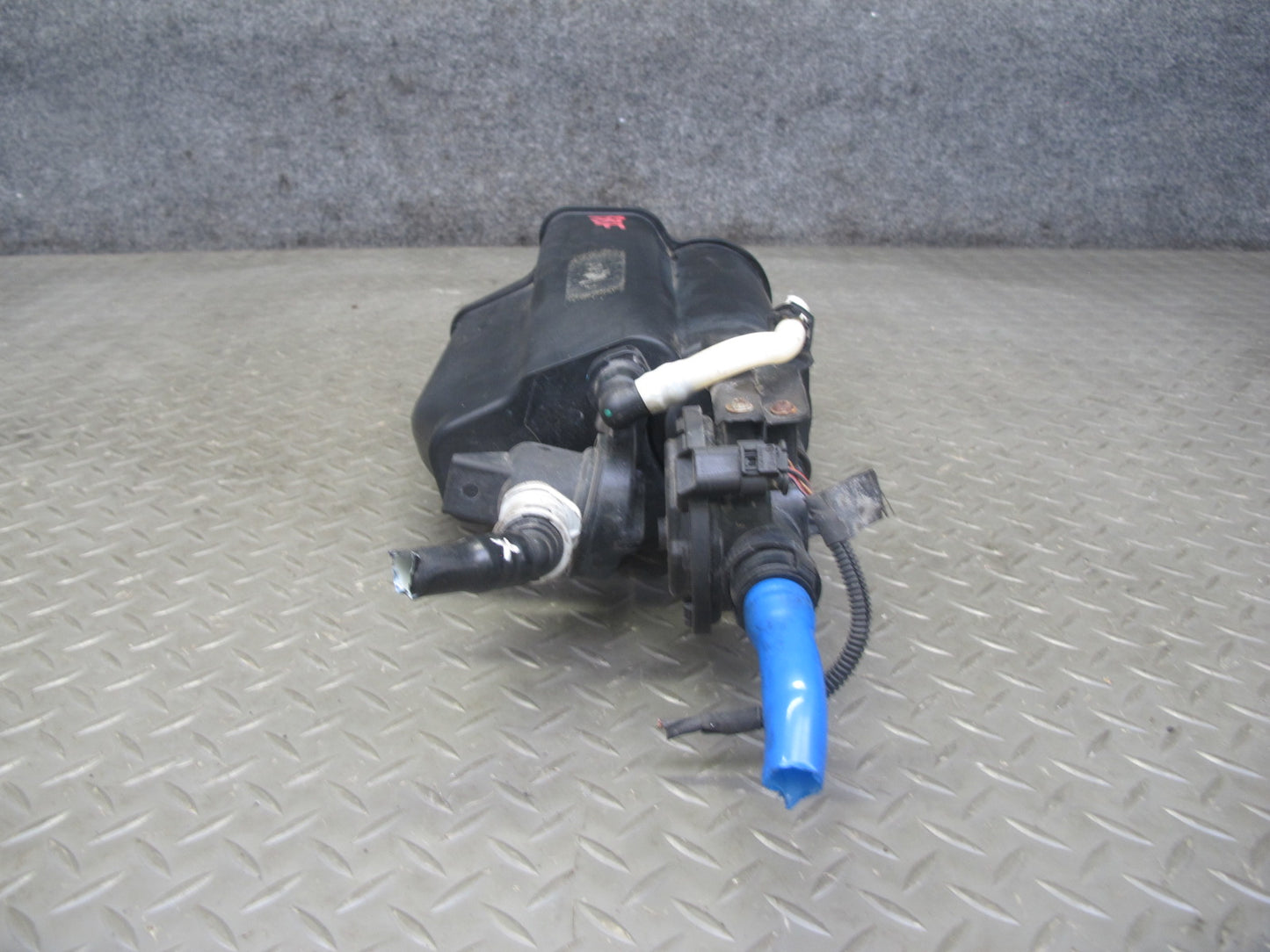 2015-2020 BMW F82 M4 Fuel Evap Vapor Charcoal Canister 7244151