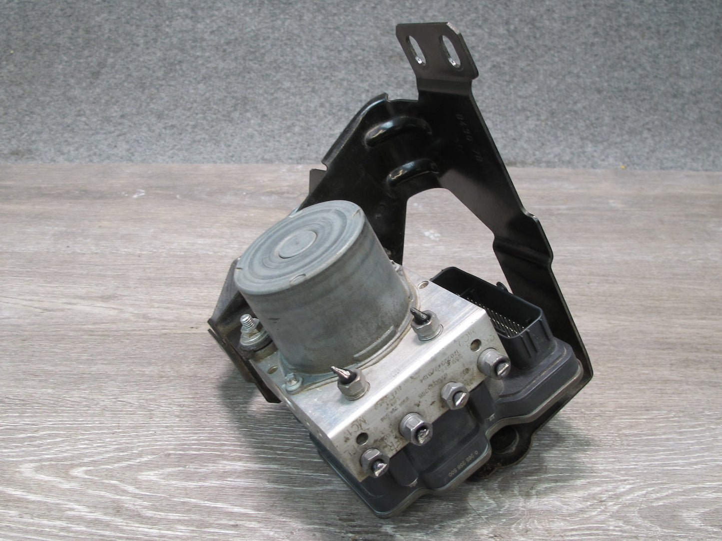 2017-2020 Maserati Levante M161 3.0L Anti Lock Brake ABS Pump Module 670035286