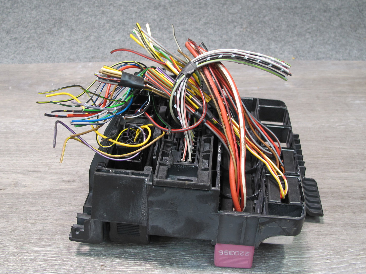 94-99 Mercedes W140 S-class Headlight Blinker Hazard Fuse Relay Box Module OEM