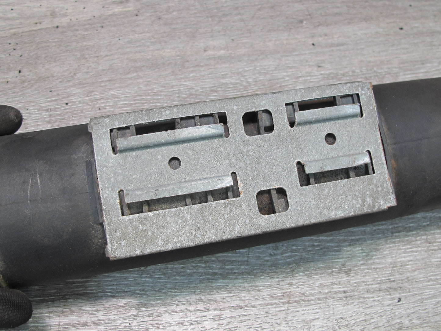 94-95 Mercedes W140 S320 Fuel Evap Vapor Charcoal Canister 1294700859 OEM