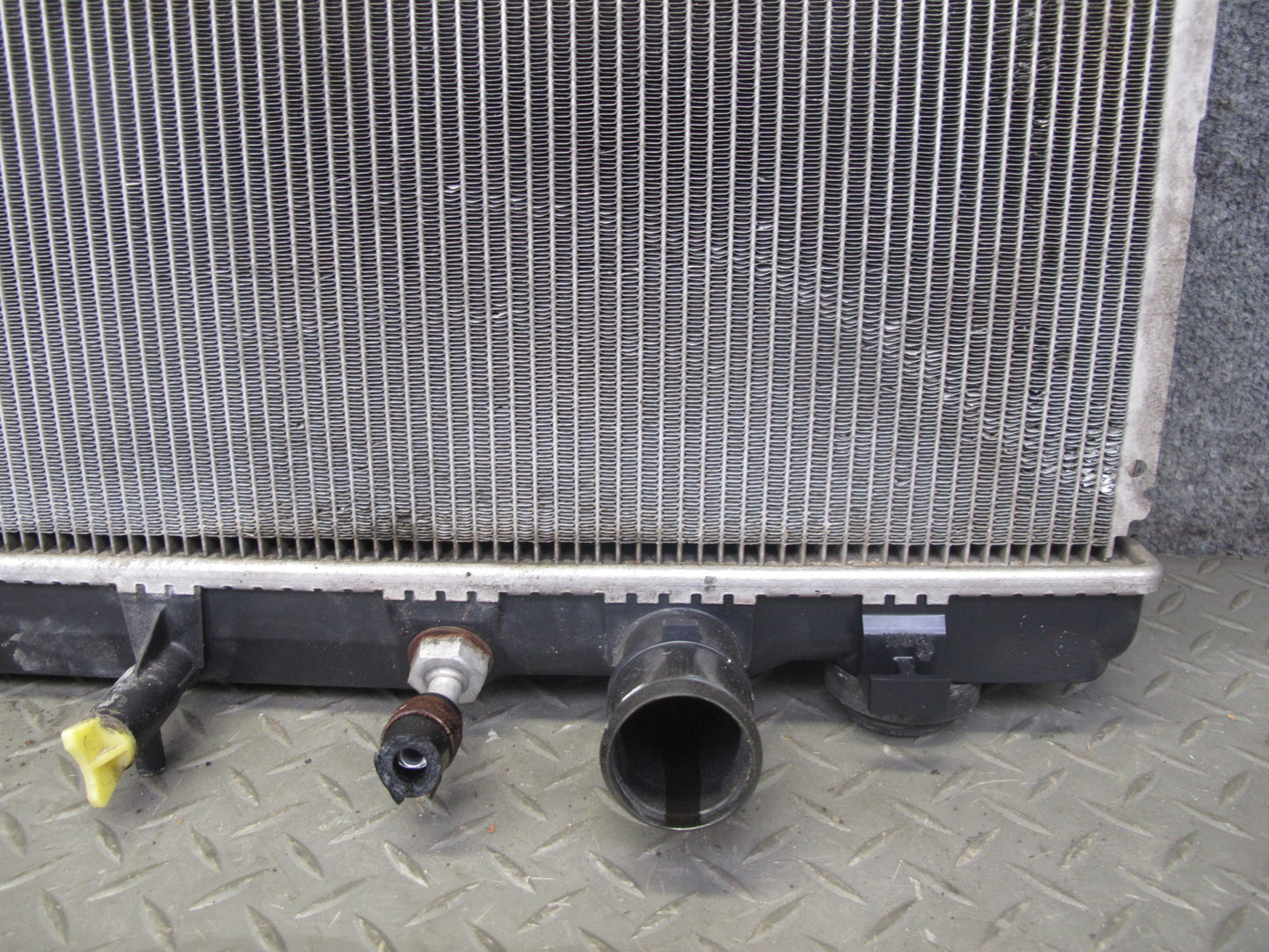 08-09 Lexus UVF46 LS600h Engine Cooling & Inverter Radiator w A/C Condenser OEM