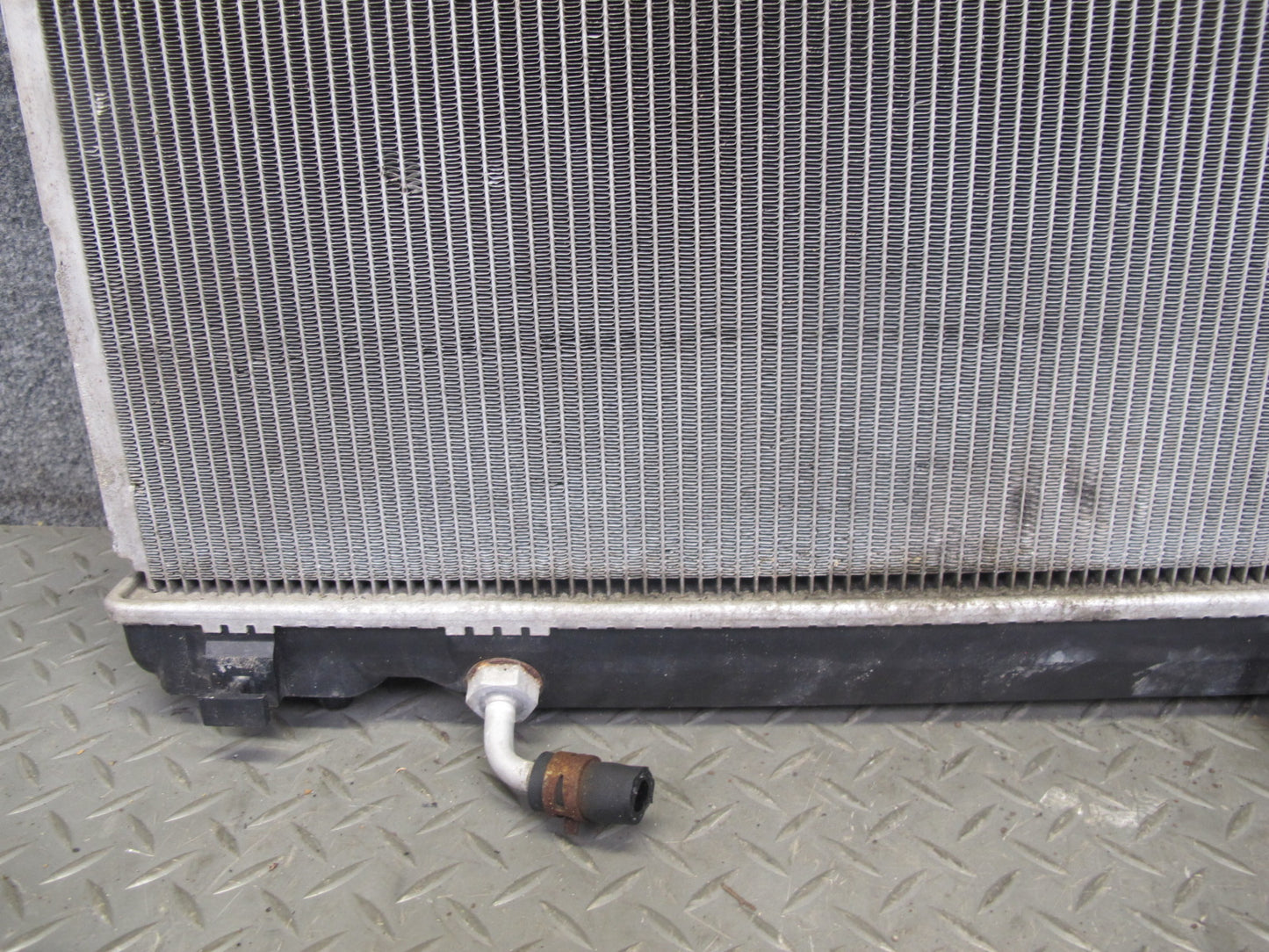 08-09 Lexus UVF46 LS600h Engine Cooling & Inverter Radiator w A/C Condenser OEM