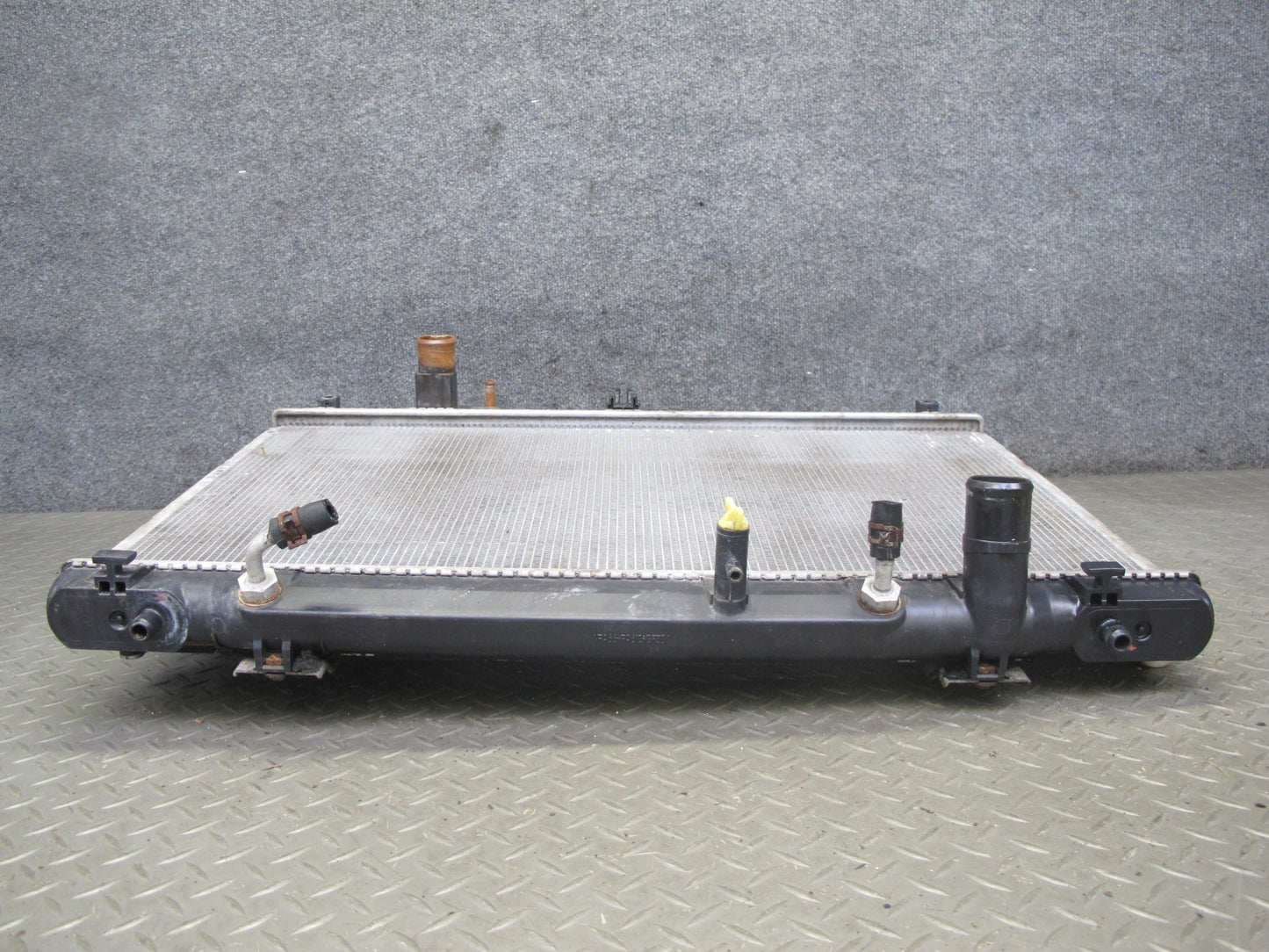 08-09 Lexus UVF46 LS600h Engine Cooling & Inverter Radiator w A/C Condenser OEM