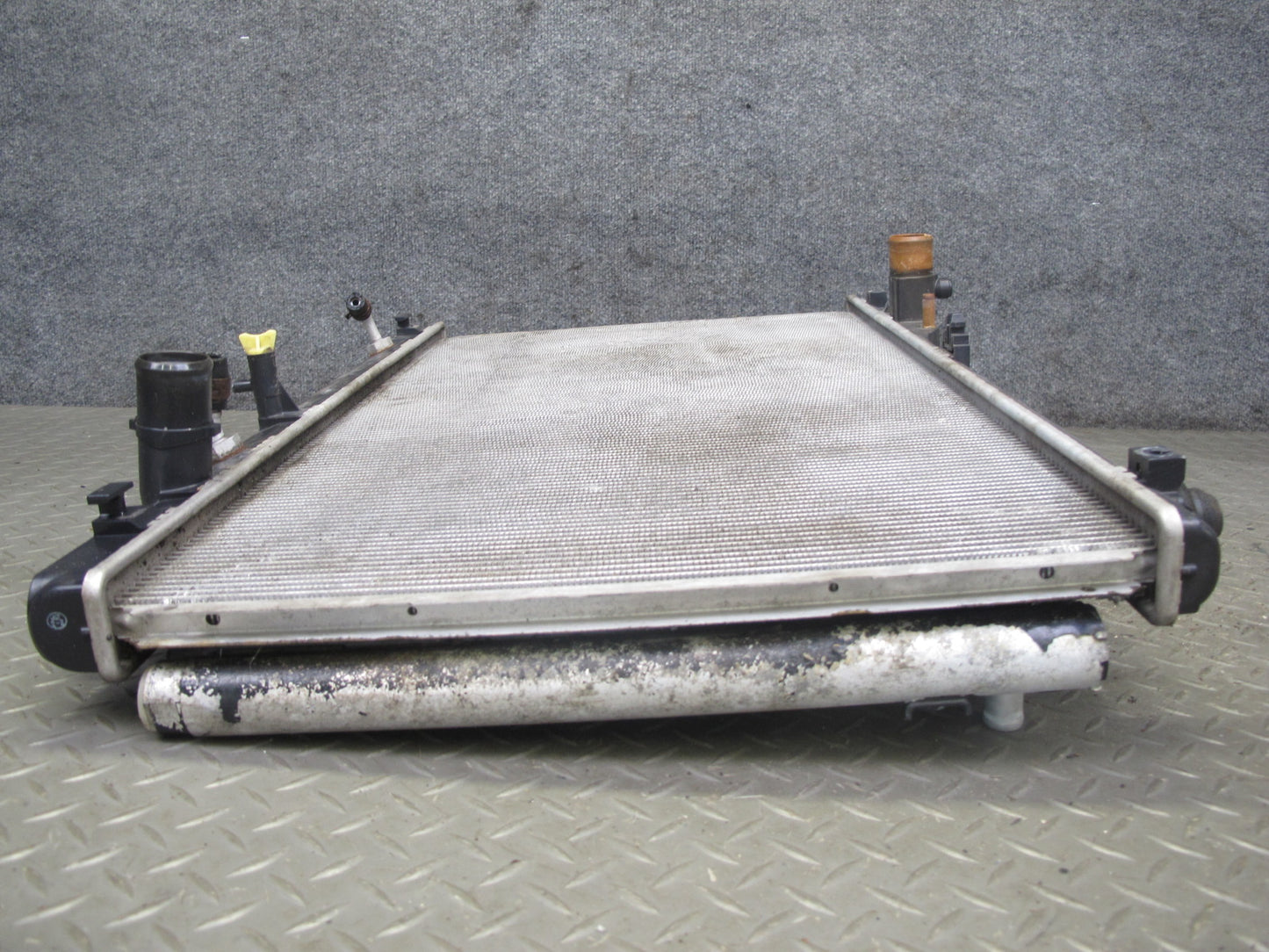 08-09 Lexus UVF46 LS600h Engine Cooling & Inverter Radiator w A/C Condenser OEM