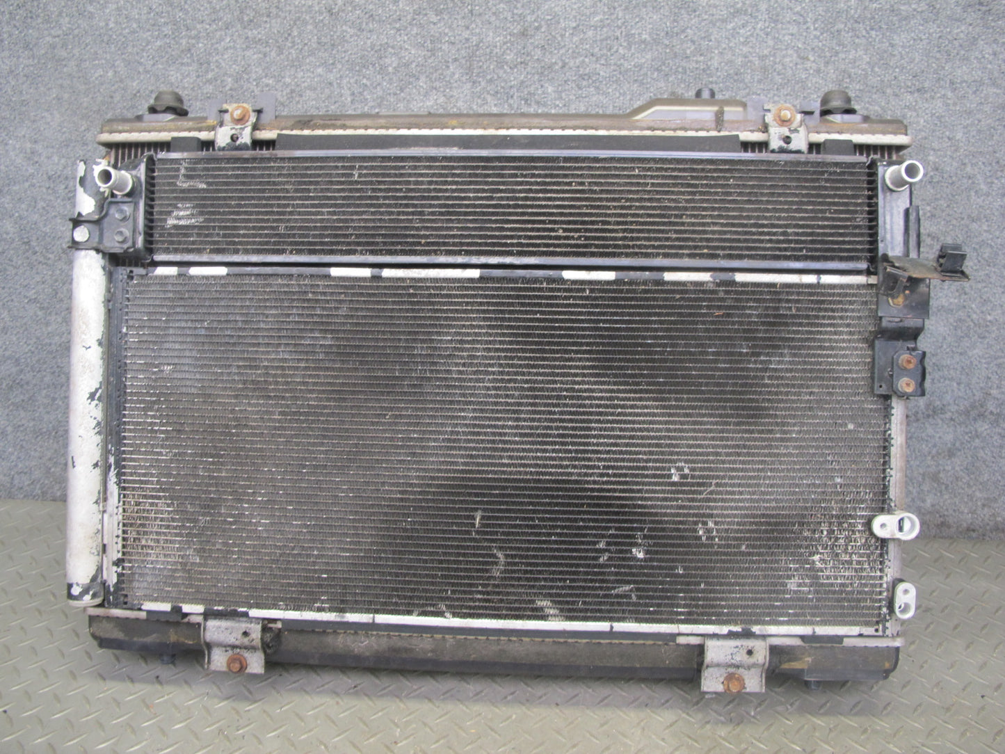 08-09 Lexus UVF46 LS600h Engine Cooling & Inverter Radiator w A/C Condenser OEM