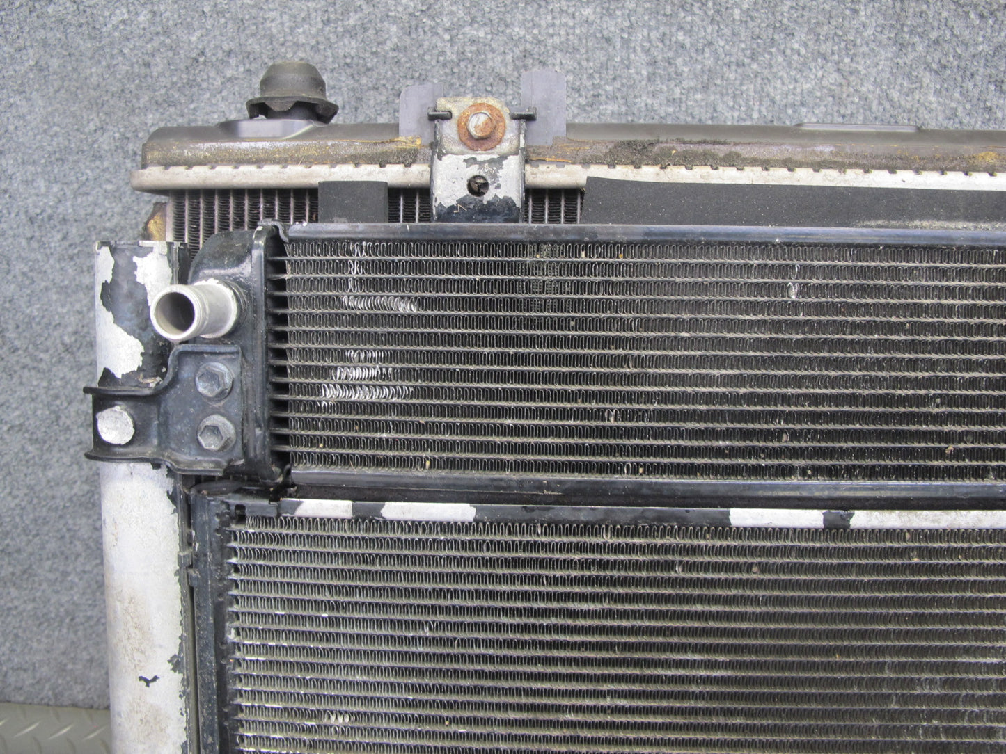 08-09 Lexus UVF46 LS600h Engine Cooling & Inverter Radiator w A/C Condenser OEM