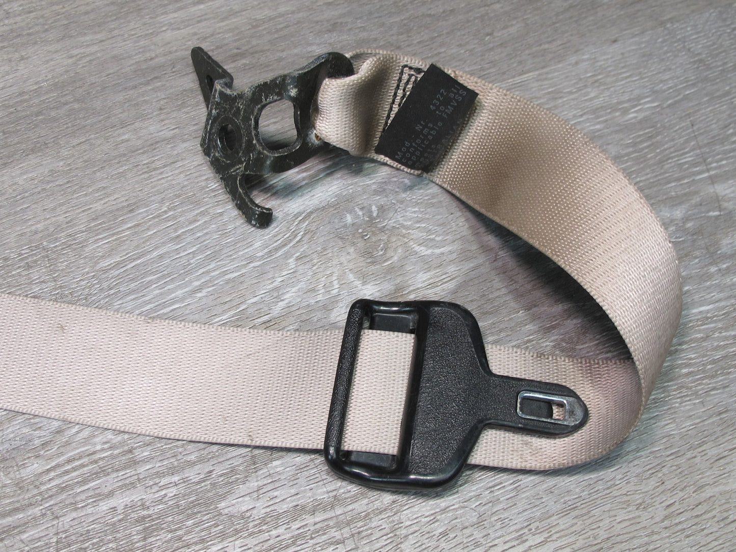 93-95 MERCEDES W140 S-CLASS REAR LEFT CENTER RIGHT SIDE SEATBELT RETRACTOR W/ BUCKLE SET OEM