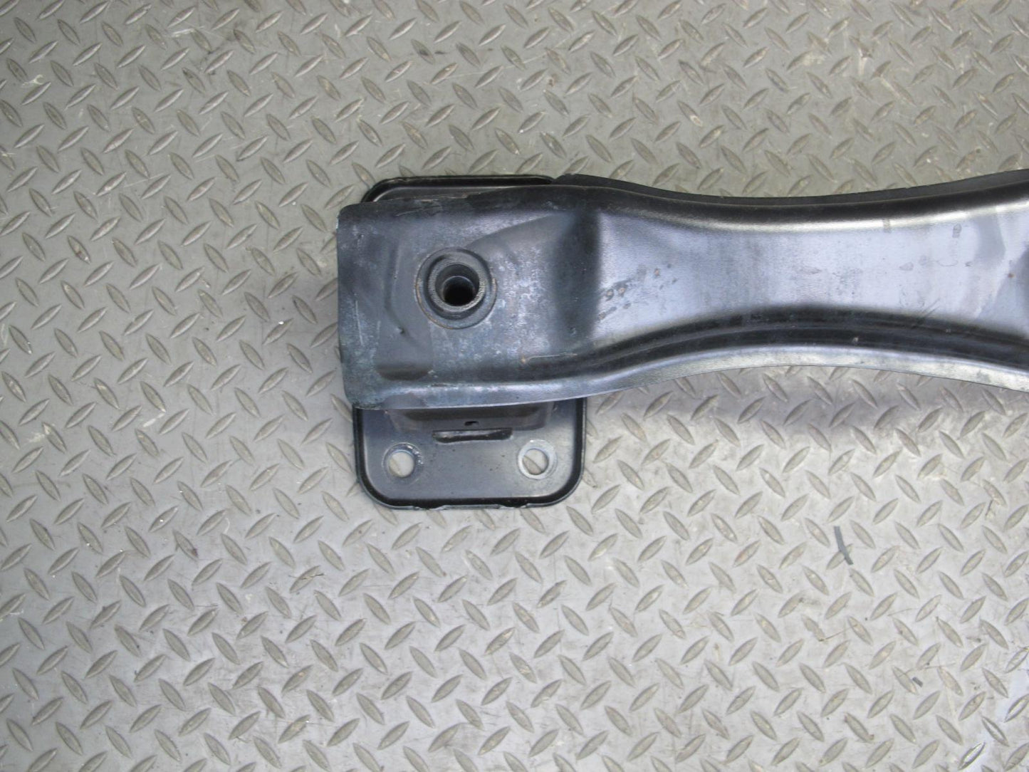 2008-2014 BMW E70 E71 E72 X6 Rear Bumper Impact Reinforcement Bar 7158449