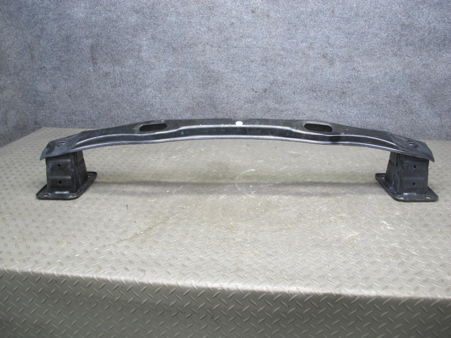 2008-2014 BMW E70 E71 E72 X6 Rear Bumper Impact Reinforcement Bar 7158449