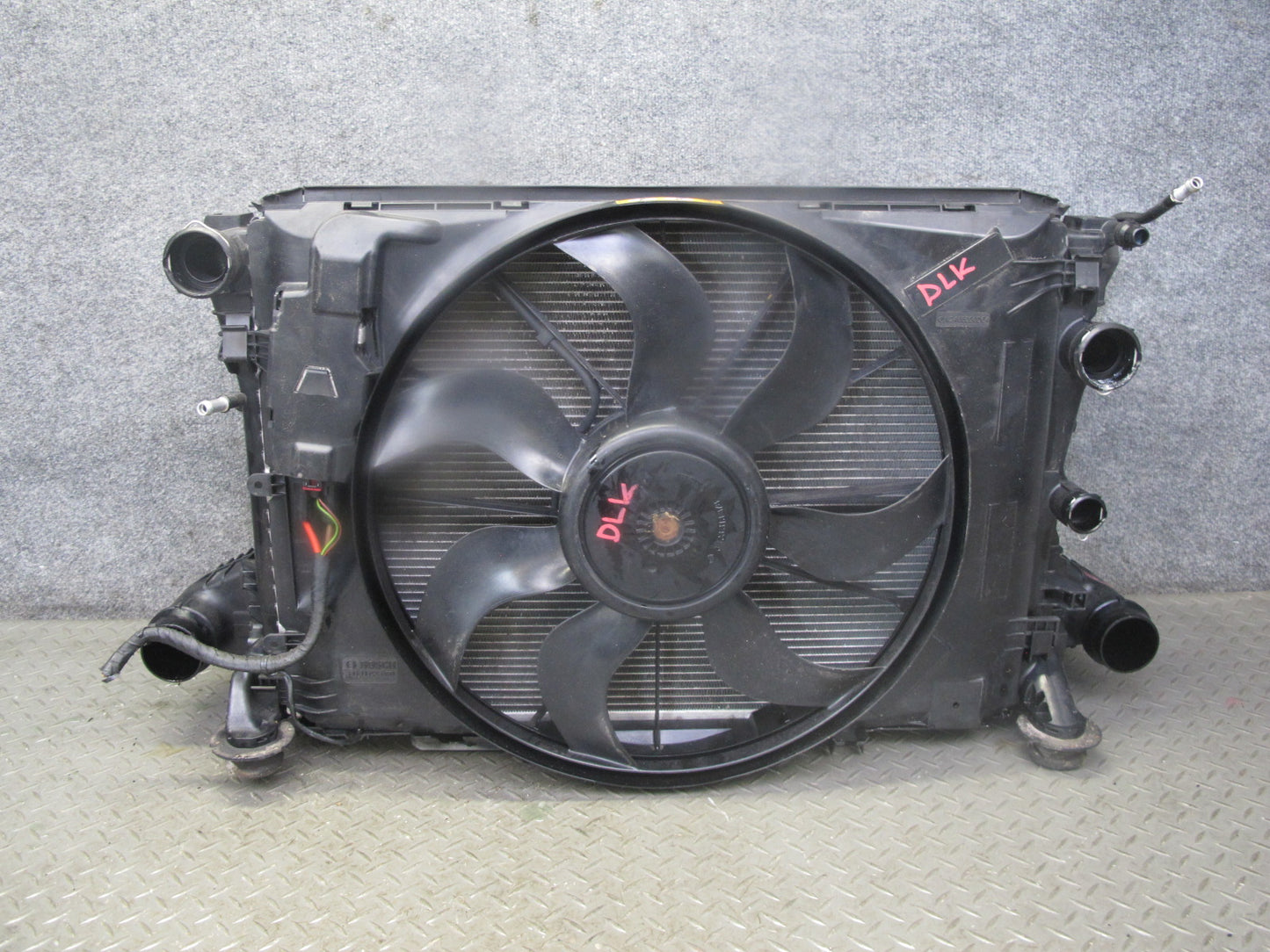 2012-2015 Mercedes R172 SLK250 Engine Radiator Condenser Fan Core Support Assy