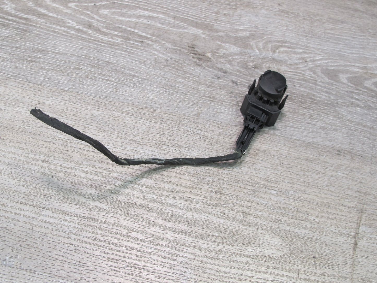 94-99 Mercedes W140 S320 Transmission Kick Down Switch OEM