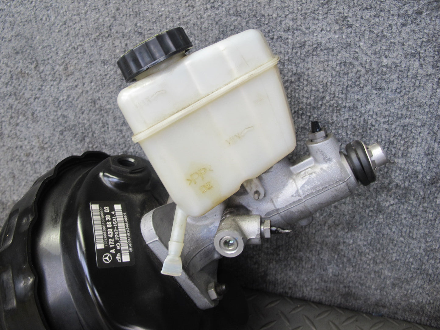 2012-2016 Mercedes R172 SLK Master Cylinder W/ Power Brake Booster & Reservoir