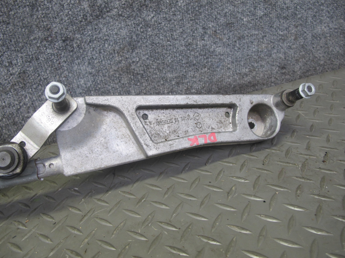 2012-2020 Mercedes R172 SLK SLC Windshield Wiper Transmission Linkage W/ Motor
