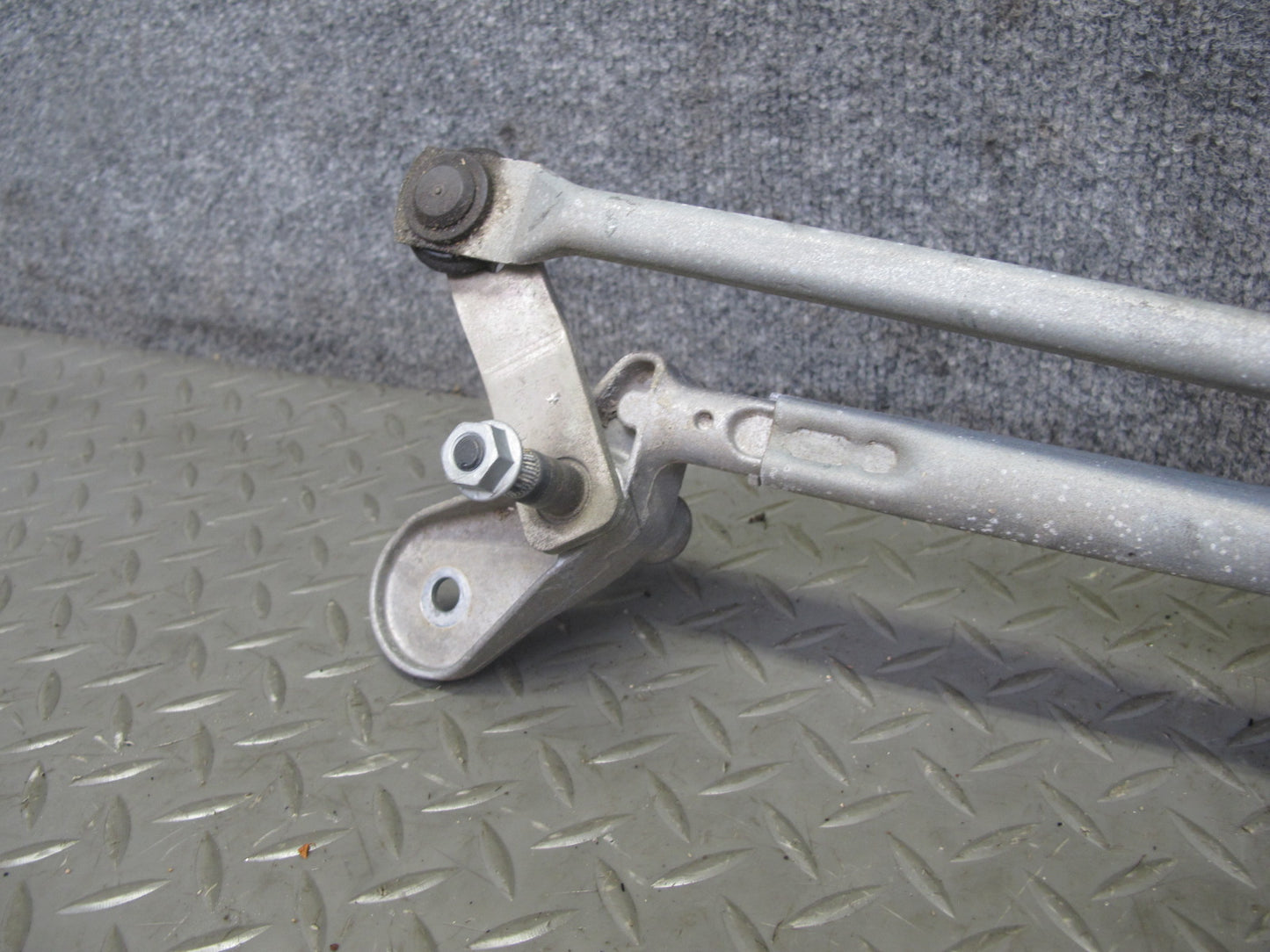 2012-2020 Mercedes R172 SLK SLC Windshield Wiper Transmission Linkage W/ Motor
