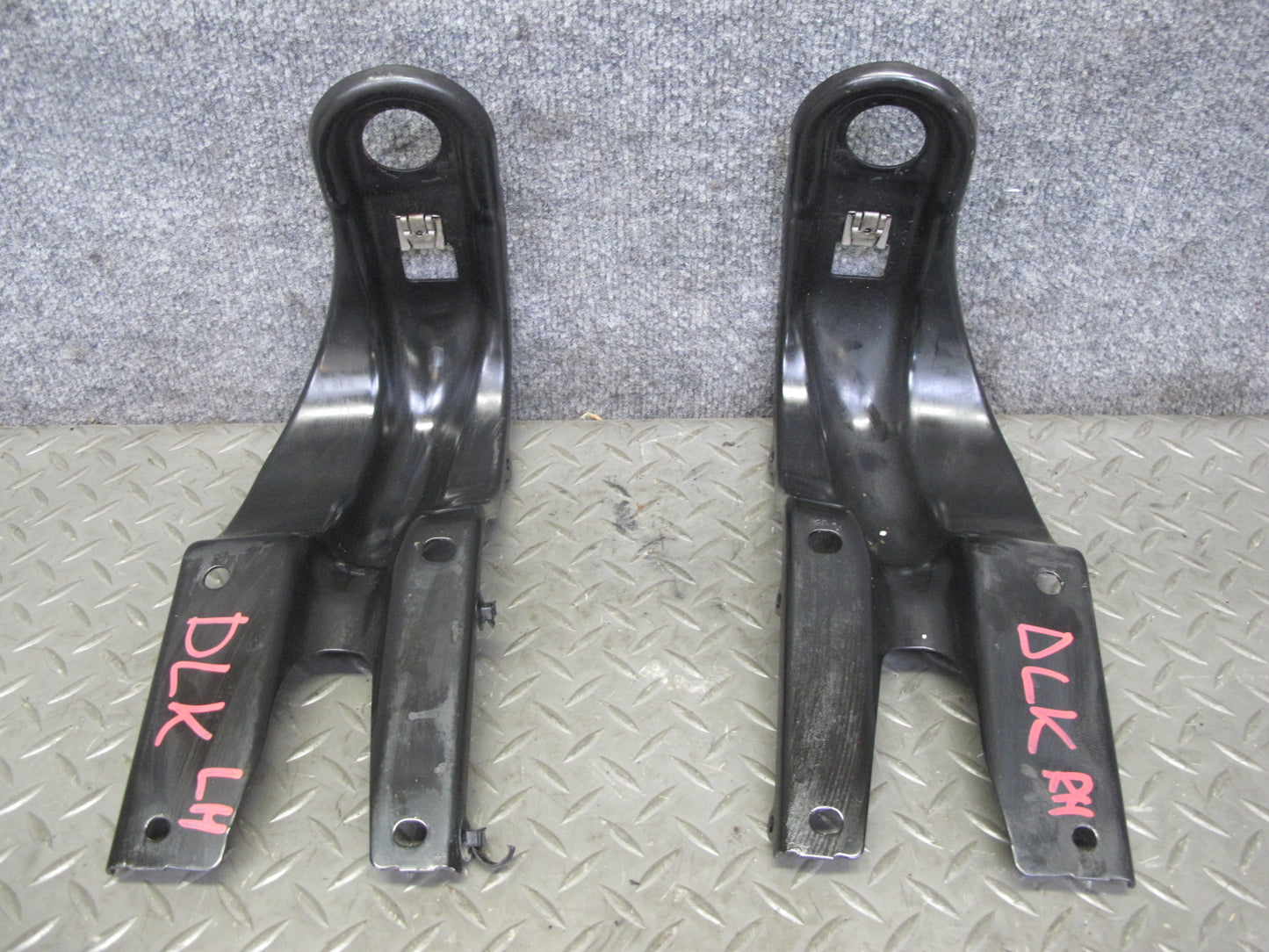 2012-2020 Mercedes R172 SLK SLC Front Left & Right Radiator Support Bracket Set