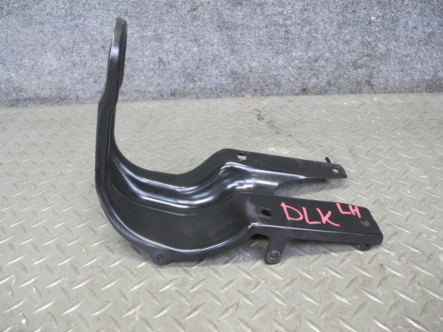 2012-2020 Mercedes R172 SLK SLC Front Left & Right Radiator Support Bracket Set