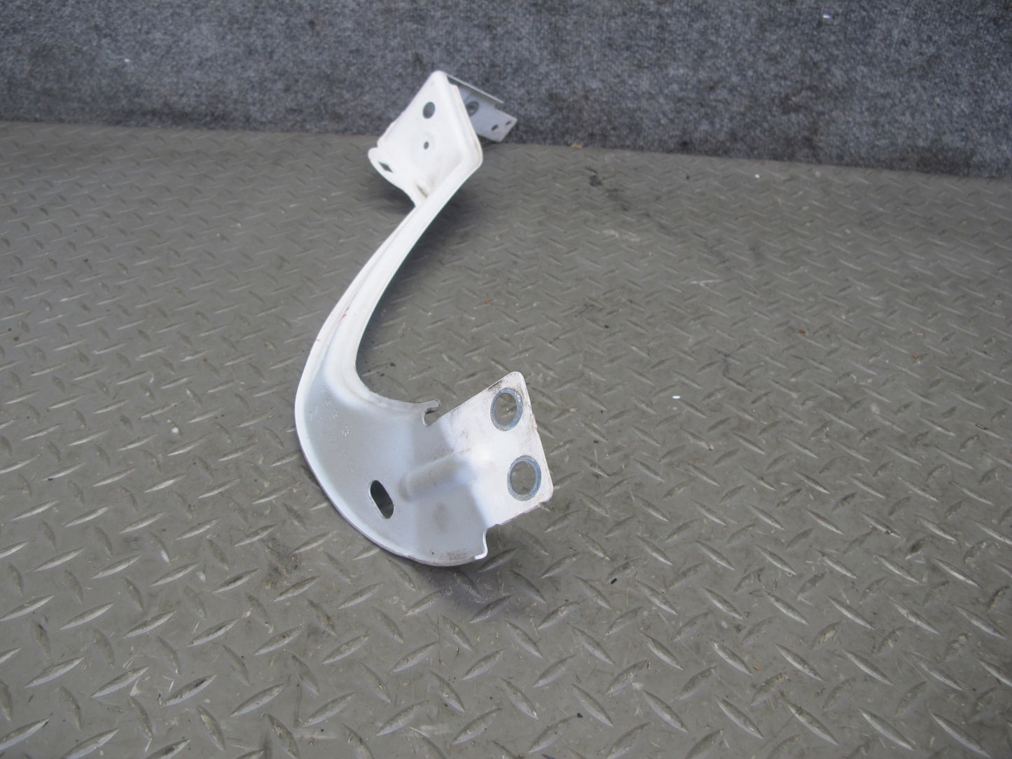 2012-2020 Mercedes R172 SLK SLC Front Left & Right Headlight Support Bracket Set