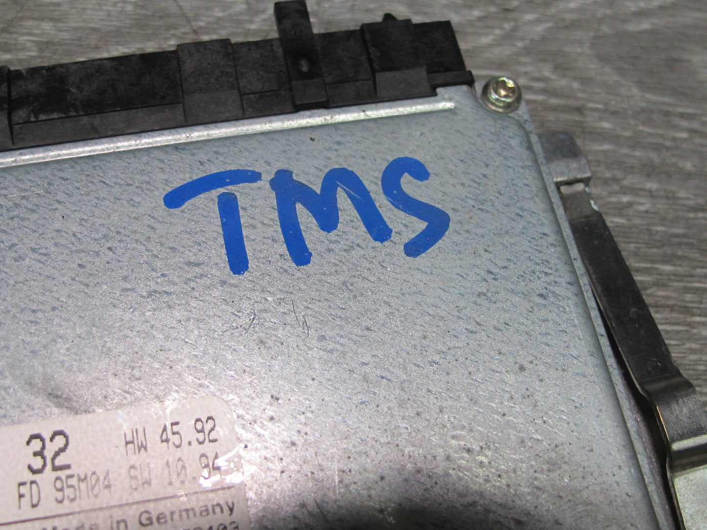 94-96 Mercedes W140 S320 104.994 ECM ECU Engine Control Module 0185450732 OEM