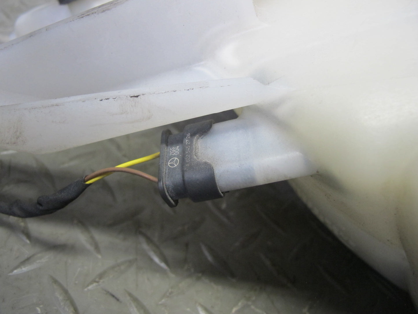 2012-2020 Mercedes R172 SLK SLC Coolant Expansion Overflow Reservoir Tank