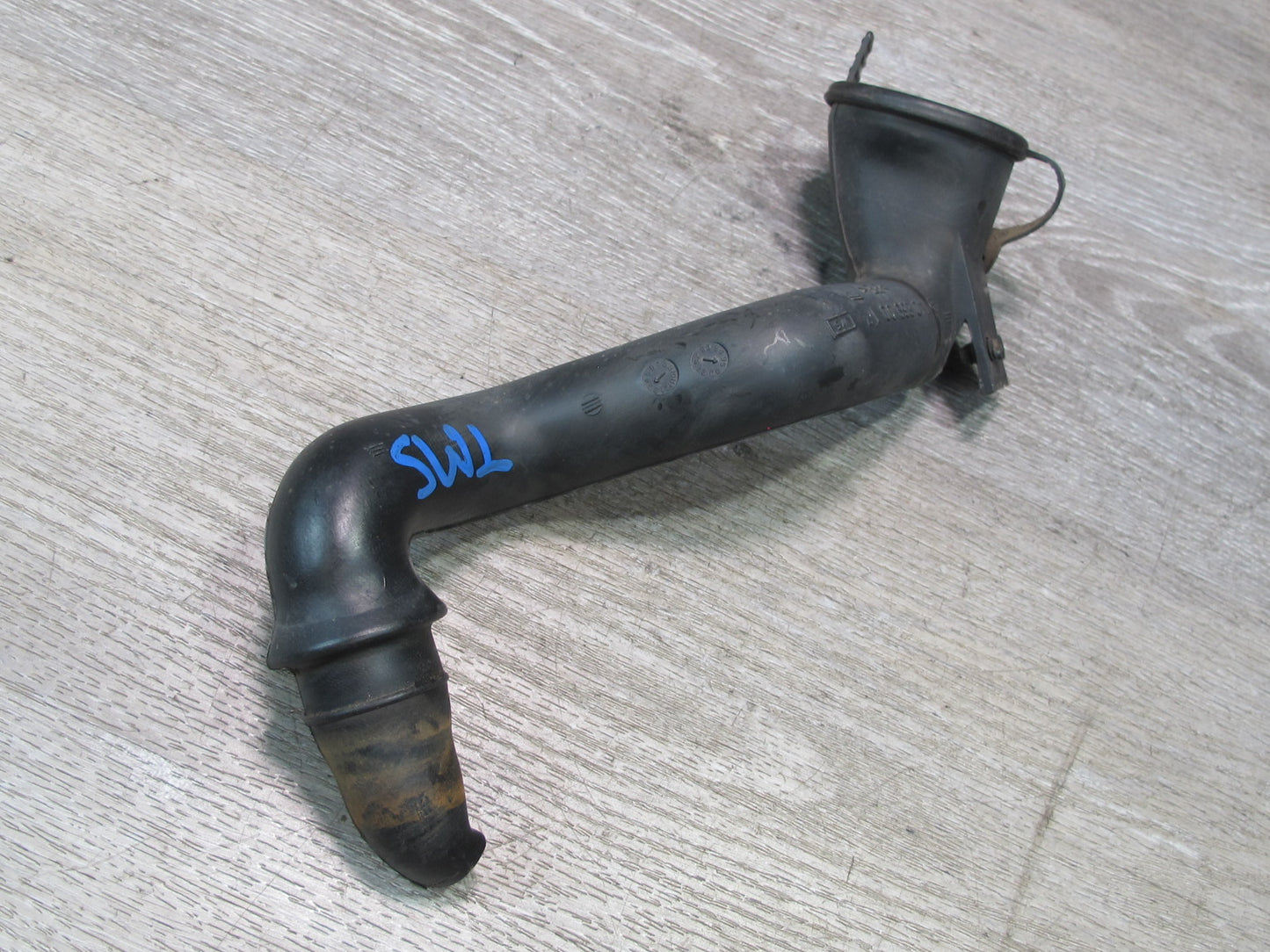 94-99 Mercedes W140 Windshield Washer Reservoir Filler Neck 1408690017 OEM
