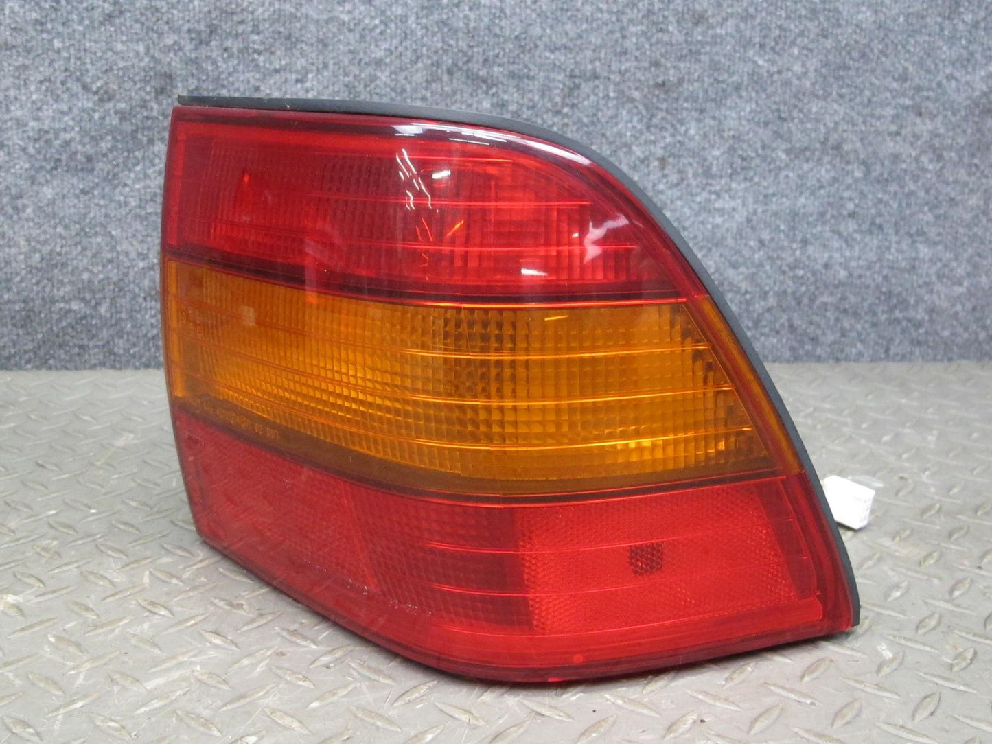 95-97 Lexus UCF20L LS400 Set of 2 Rear Left & Right Outer Tail Light Lamp OEM