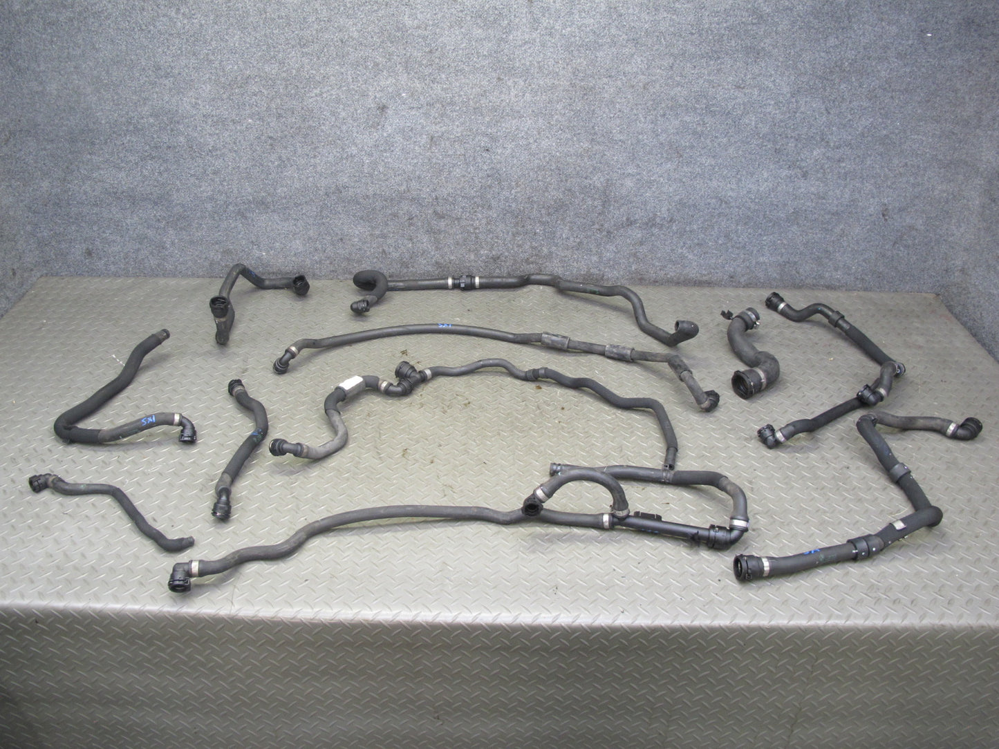2010-2014 BMW E71 X6M S63 Engine Water Coolant Hose Pipe Line Set