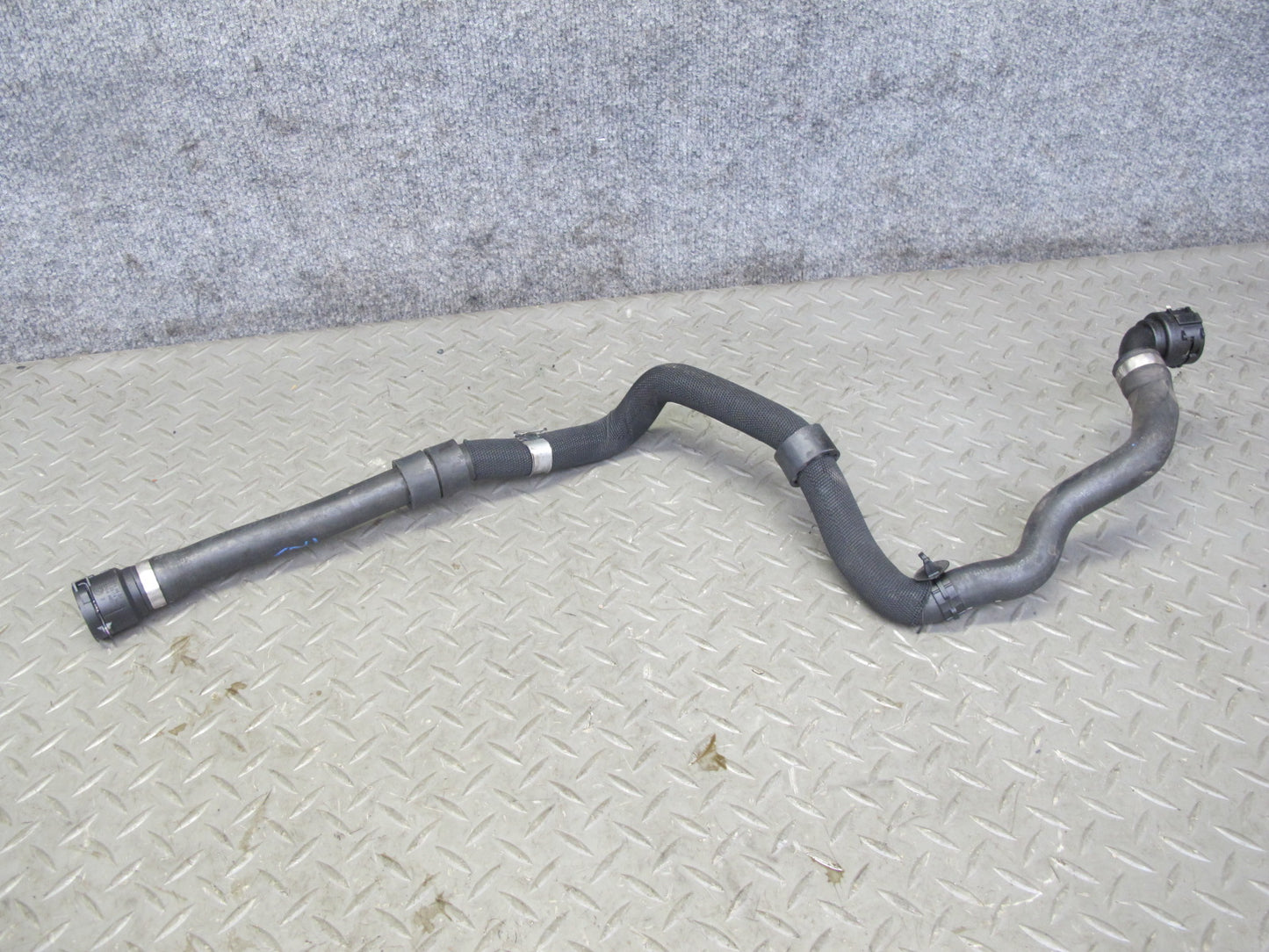 2010-2014 BMW E71 X6M S63 Engine Water Coolant Hose Pipe Line Set