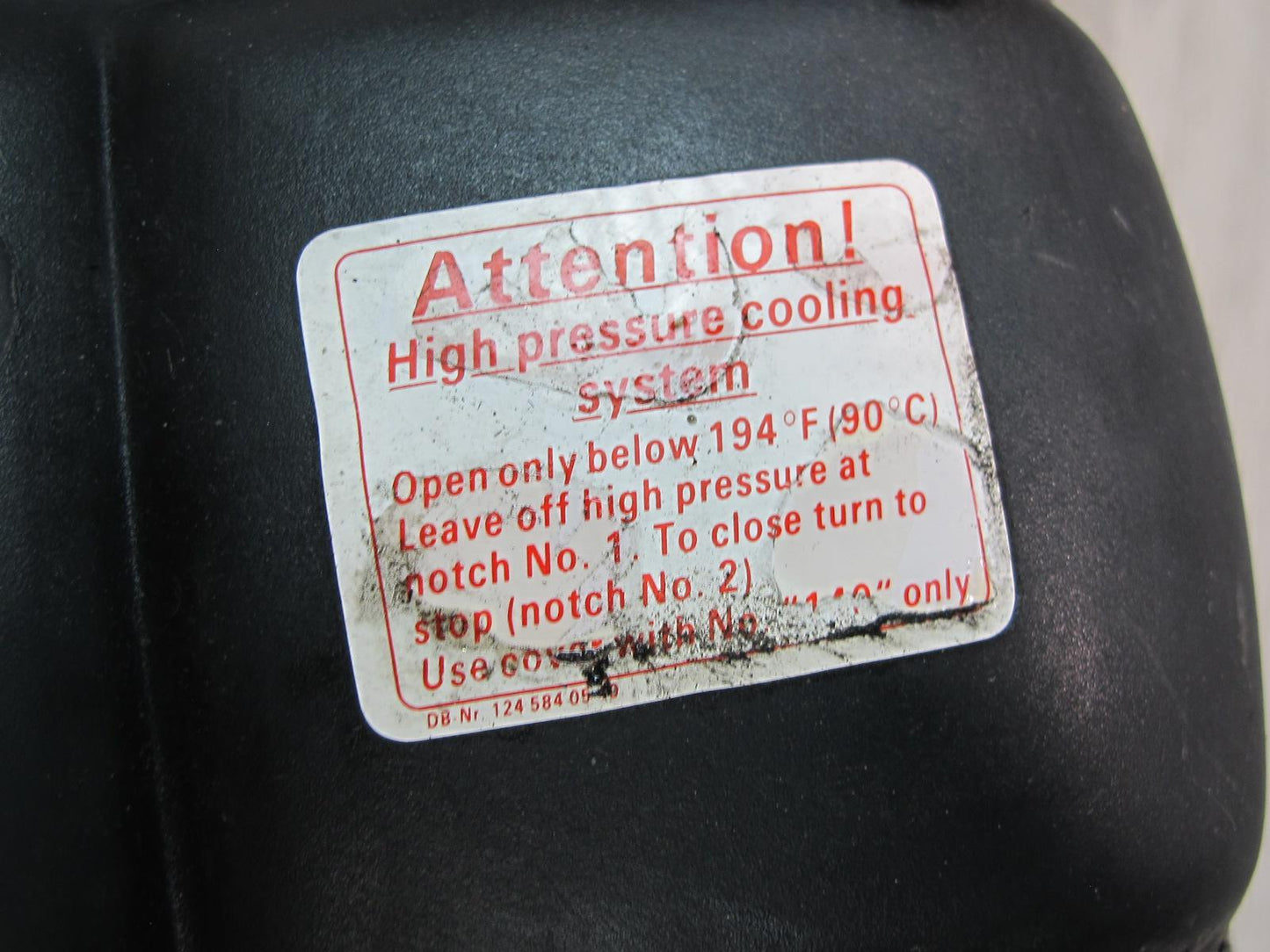 94-99 Mercedes W140 S500 S320 Expansion Overflow Coolant Tank 1405000849 OEM