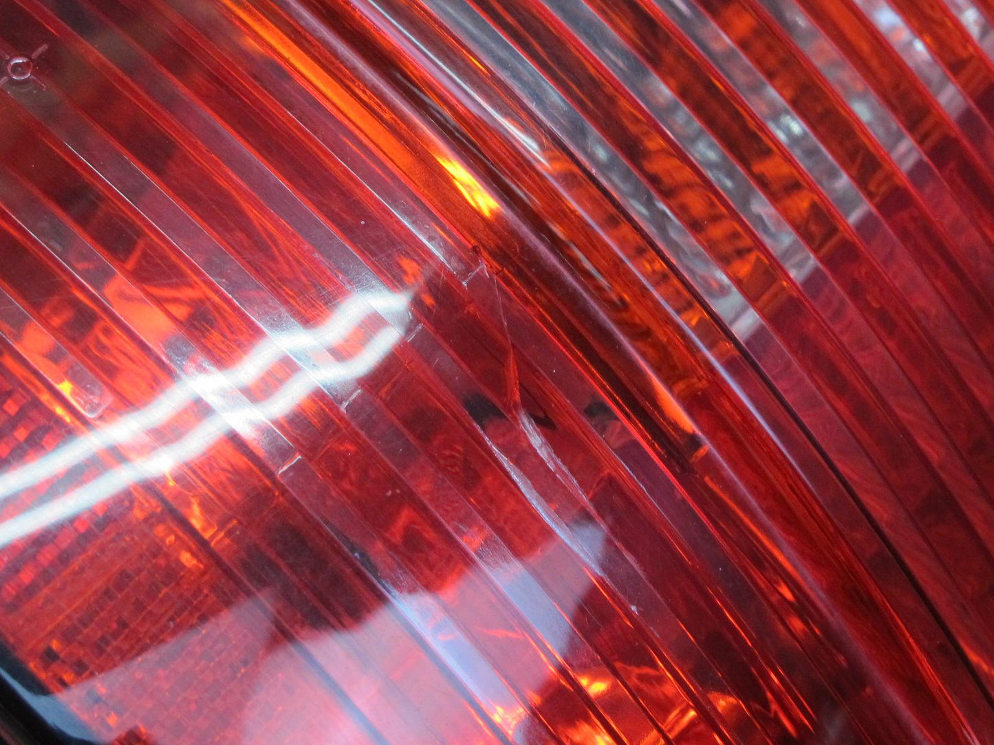 2003-2006 Porsche Cayenne 955 Rear Right Tail Light Lamp