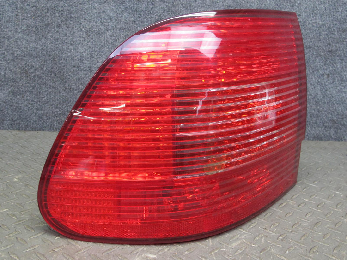 2003-2006 Porsche Cayenne 955 Rear Left Tail Light Lamp 7L5945095A