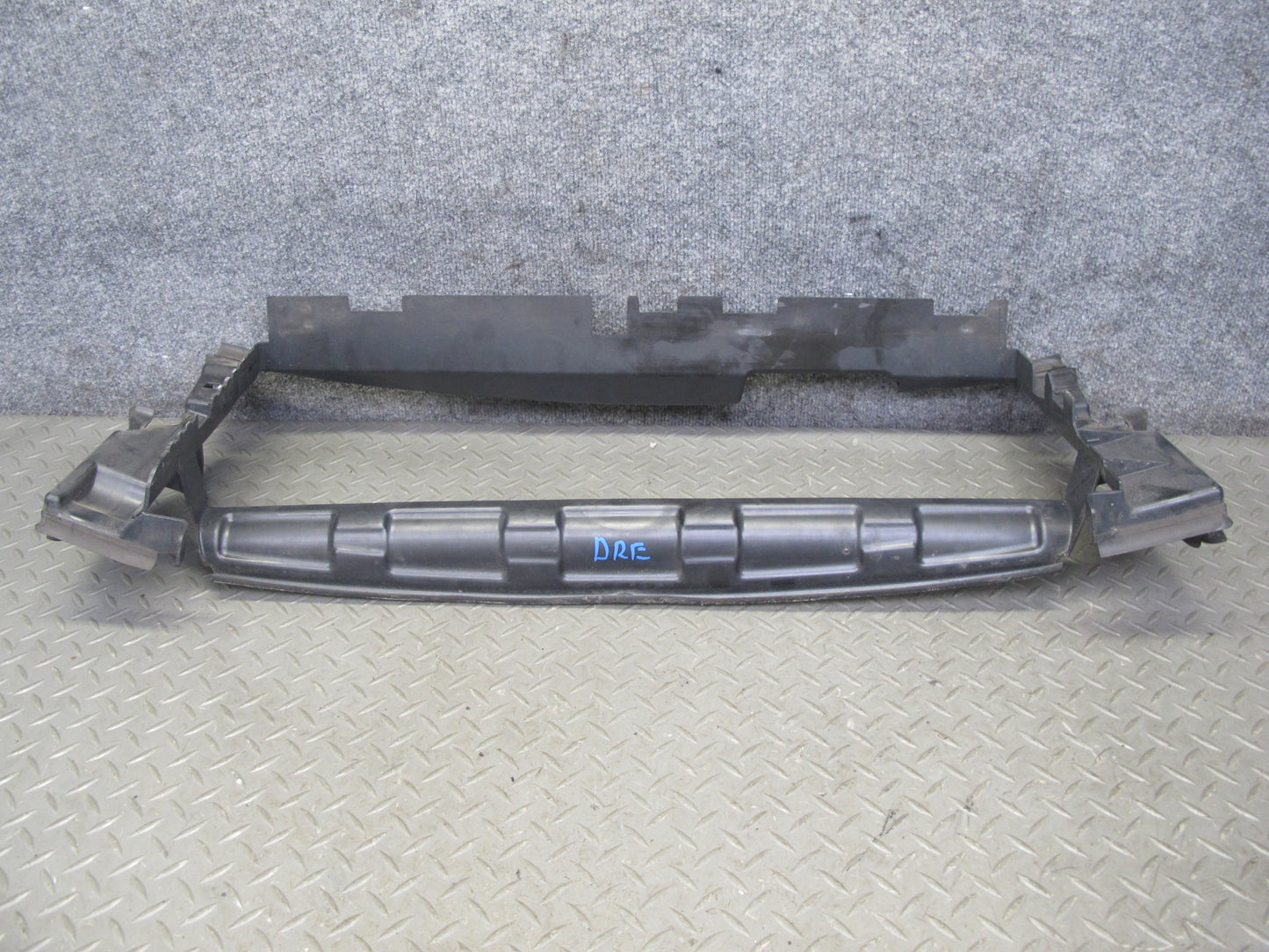 2012-2015 Range Rover Evoque L538 Front Radiator Air Intake Deflector Guide