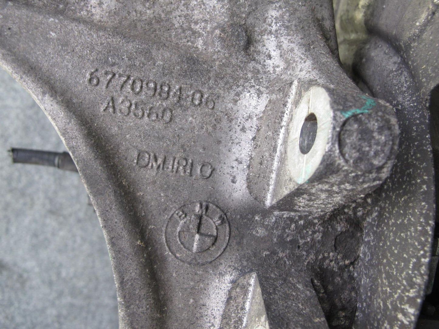 2008-2014 BMW E71 E72 X6 AWD Rear Right Spindle Knuckle Wheel Hub Bearing