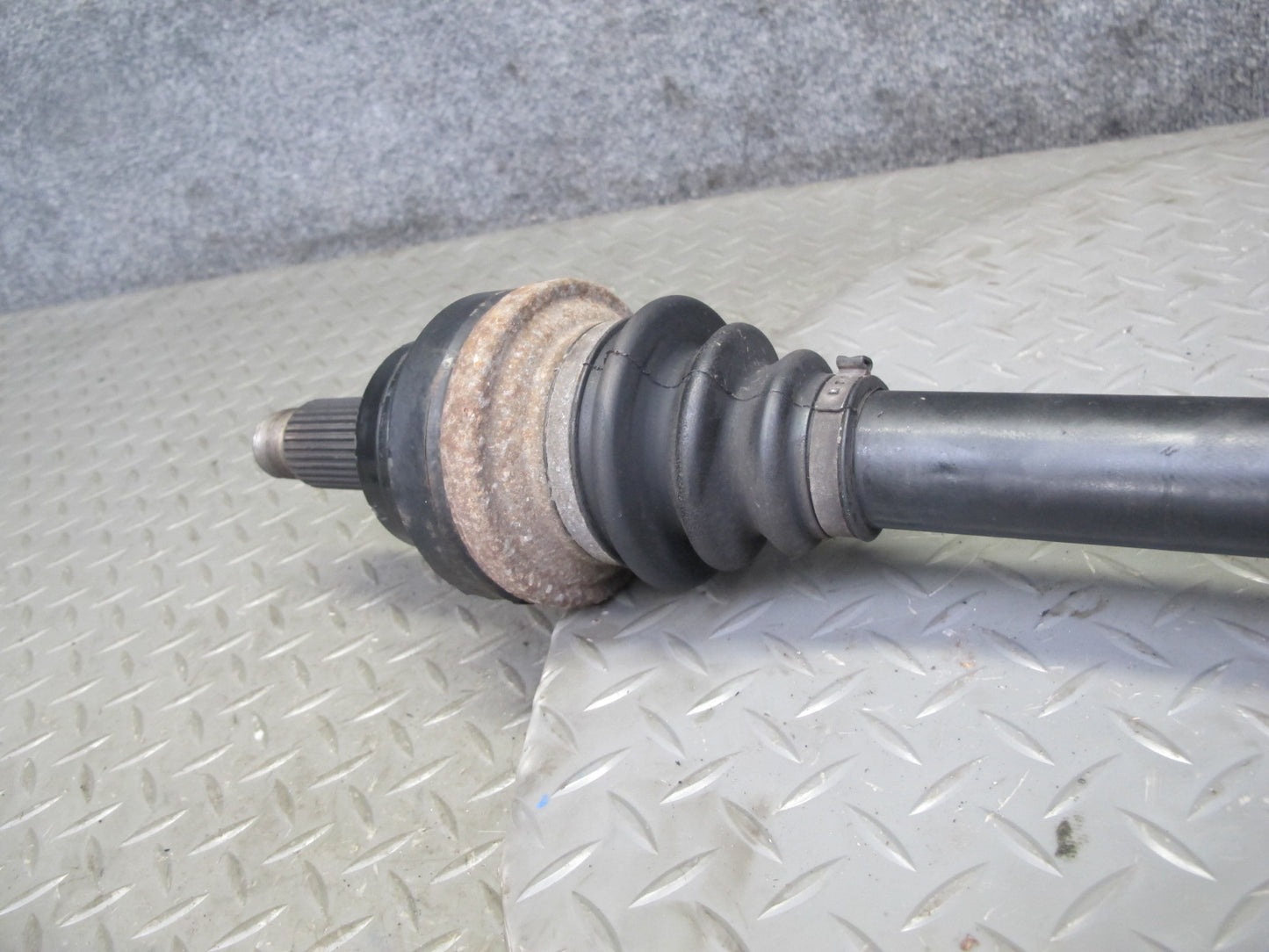 2010-2014 BMW E71 X6M Rear Left or Right Suspension Axle Shaft 7603252