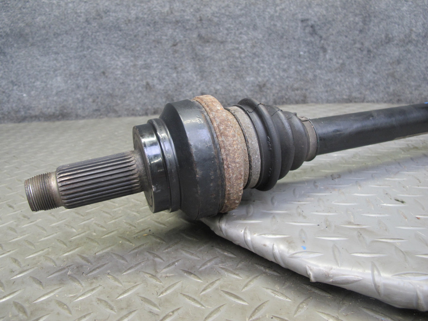 2010-2014 BMW E71 X6M Rear Left or Right Suspension Axle Shaft 7603252