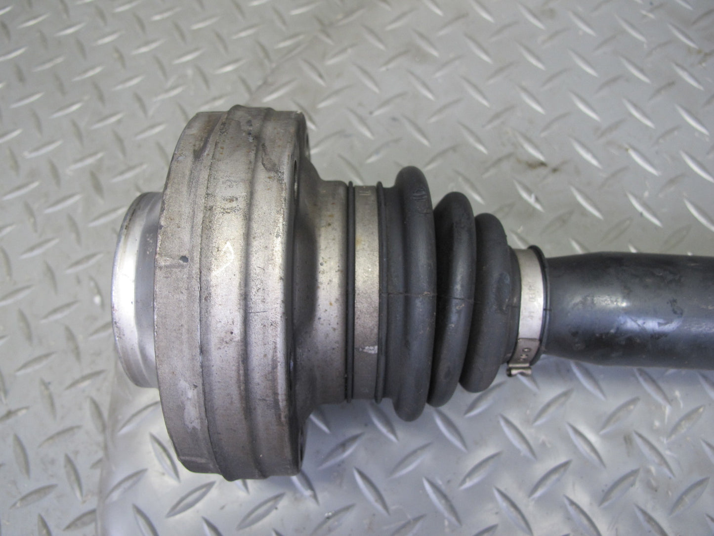 2006-2010 BMW E63 E64 M6 Rear Left or Right Suspension Axle Shaft 2282668
