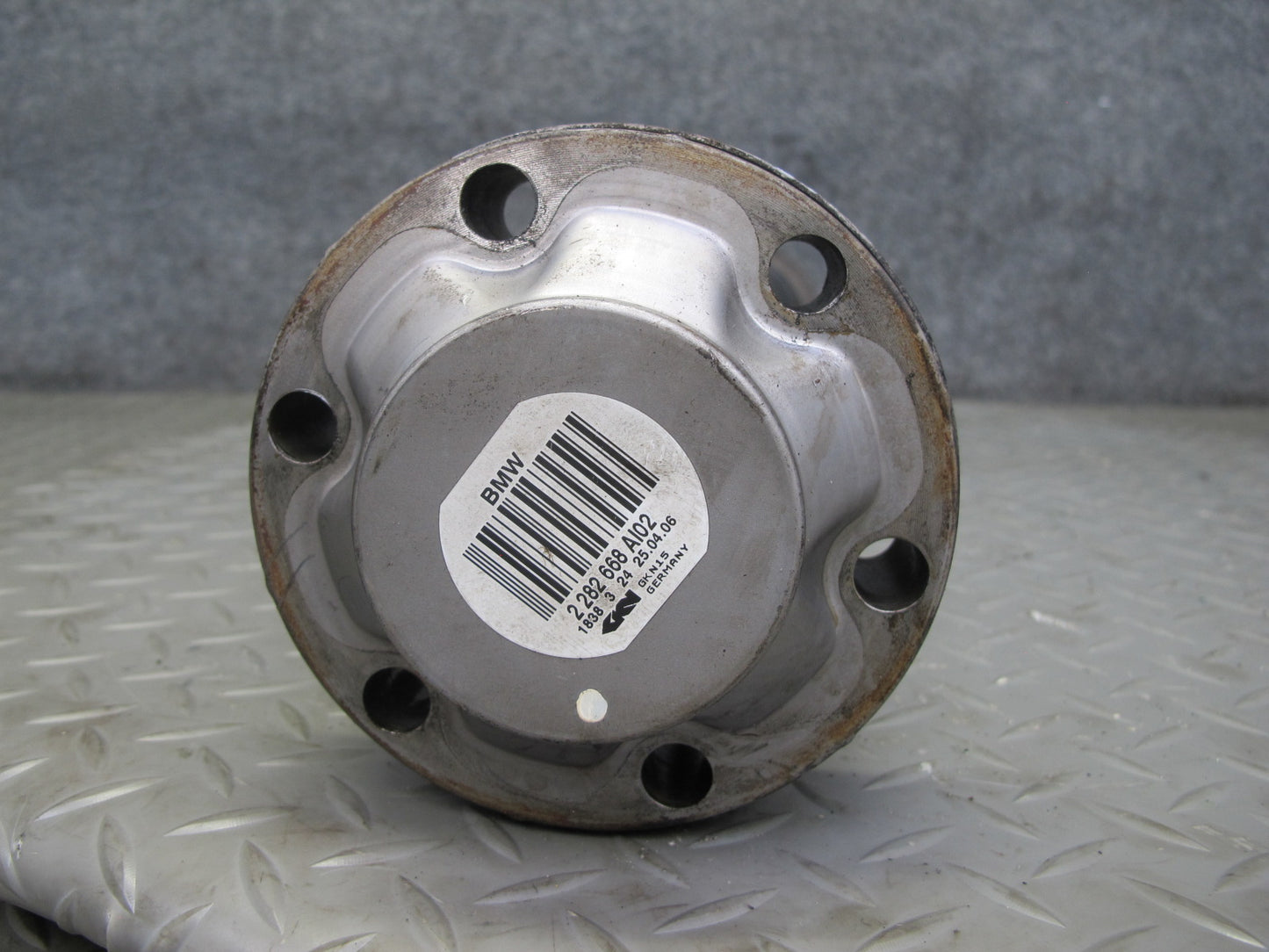 2006-2010 BMW E63 E64 M6 Rear Left or Right Suspension Axle Shaft 2282668