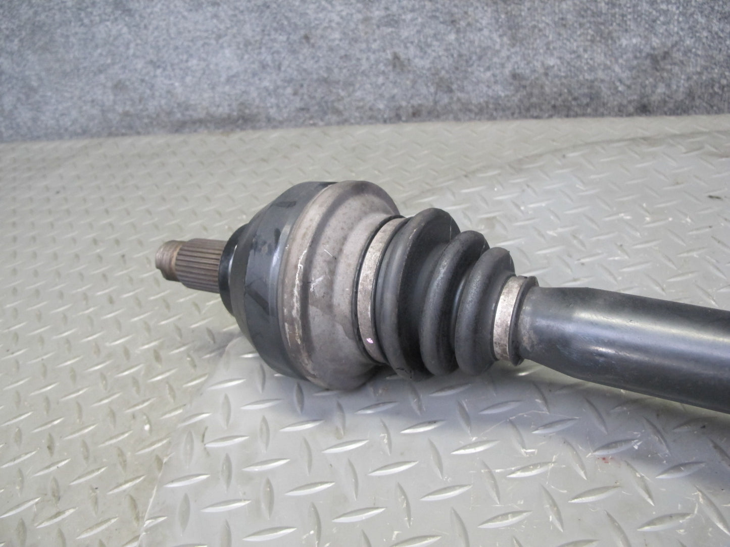 2006-2010 BMW E63 E64 M6 Rear Left or Right Suspension Axle Shaft 2282668