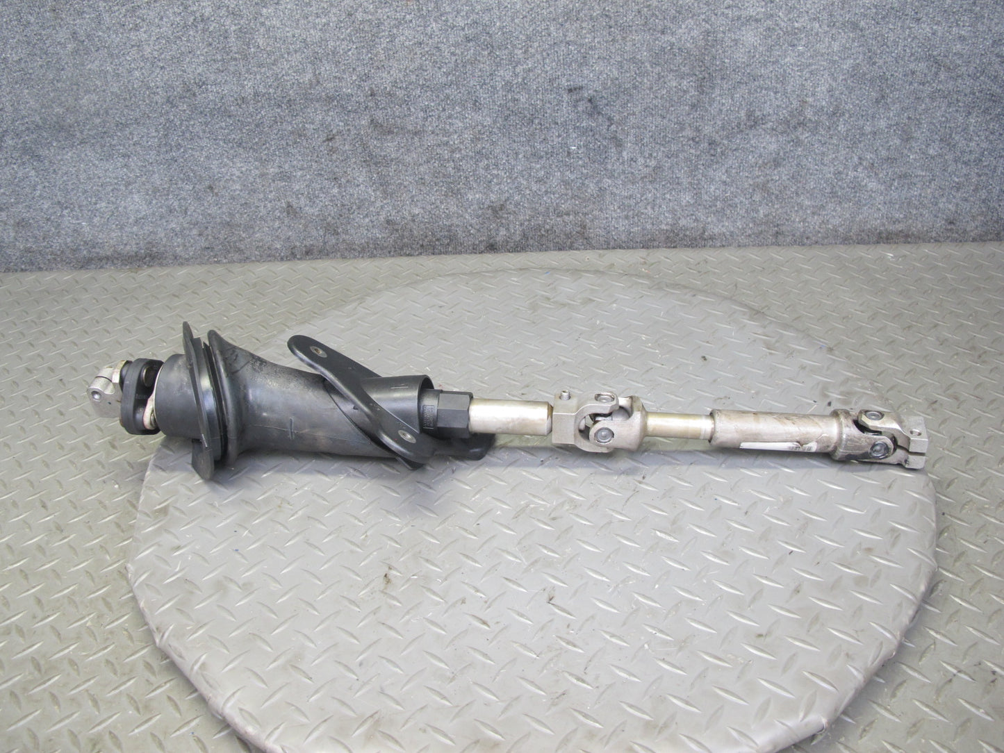 2010-2014 BMW E70 E71 X5M X6M AWD Steering Column U Joint Linkage Shaft