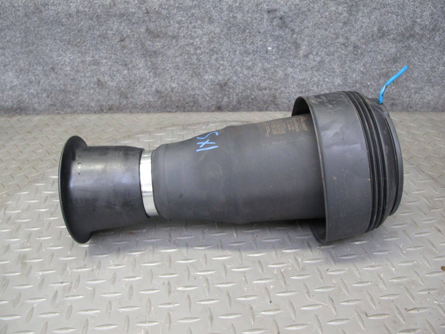 2010-2014 BMW E71 X6M Contitech Rear Left or Right Air Shock Strut Spring