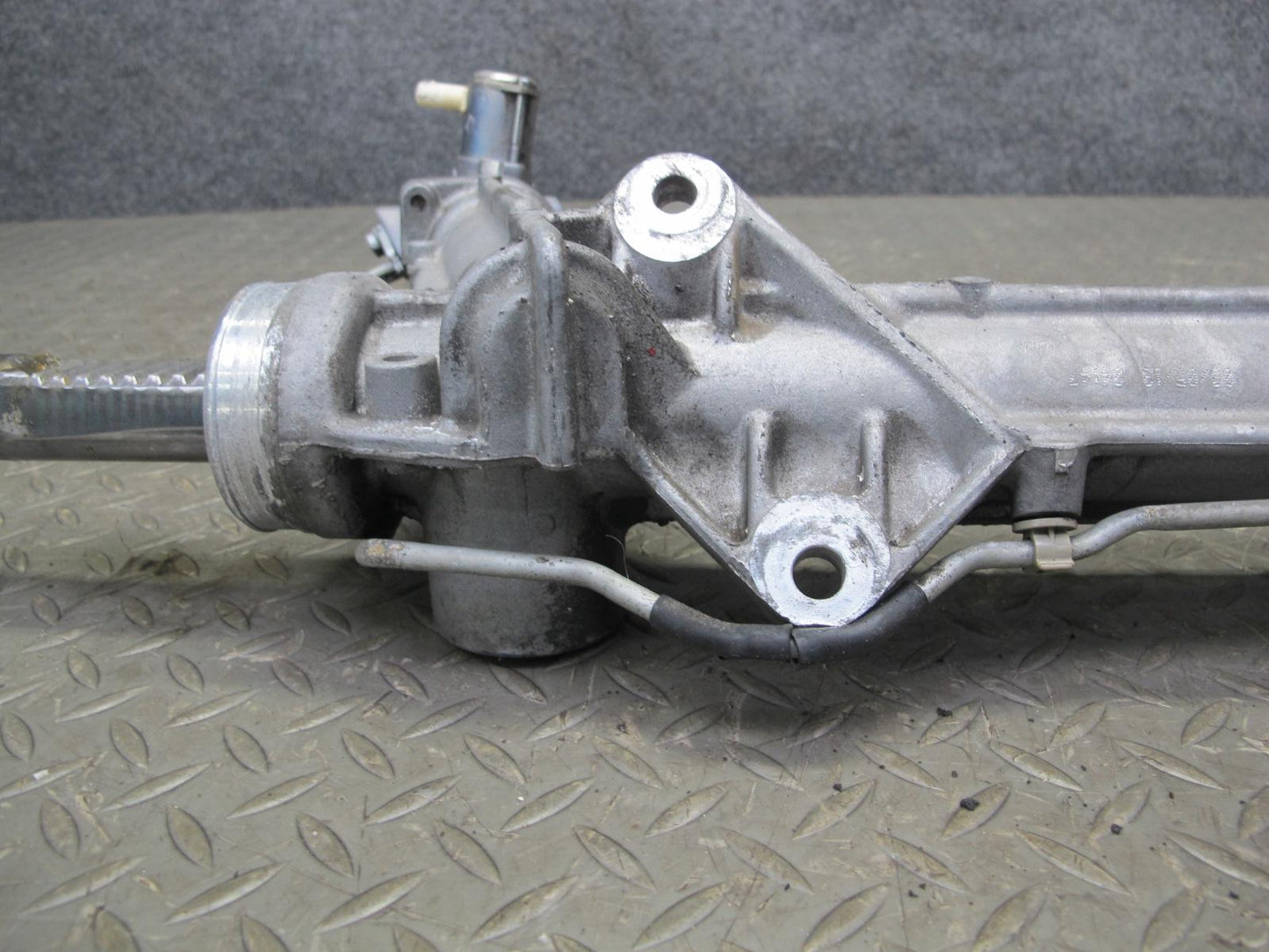 2010-2014 BMW E70 E71 X5M X6M Hydro Power Steering Rack & Pinion 6788972