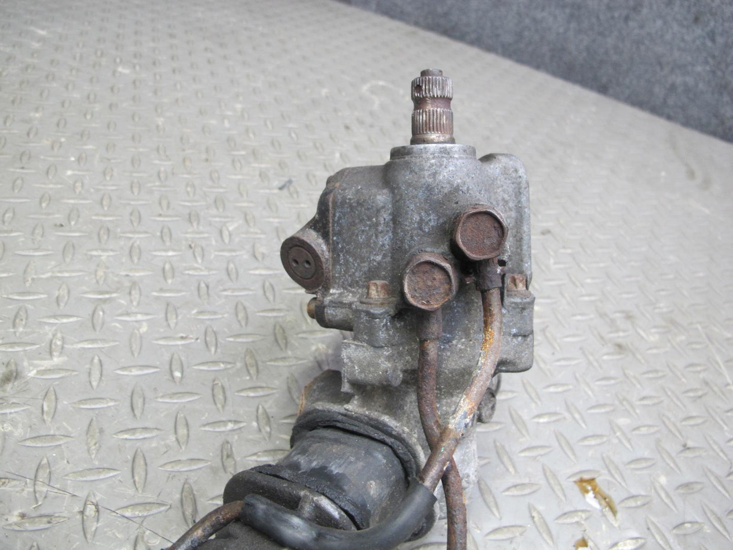 90-96 Nissan Z32 300ZX NON Turbo Power Steering Rack & Pinion OEM