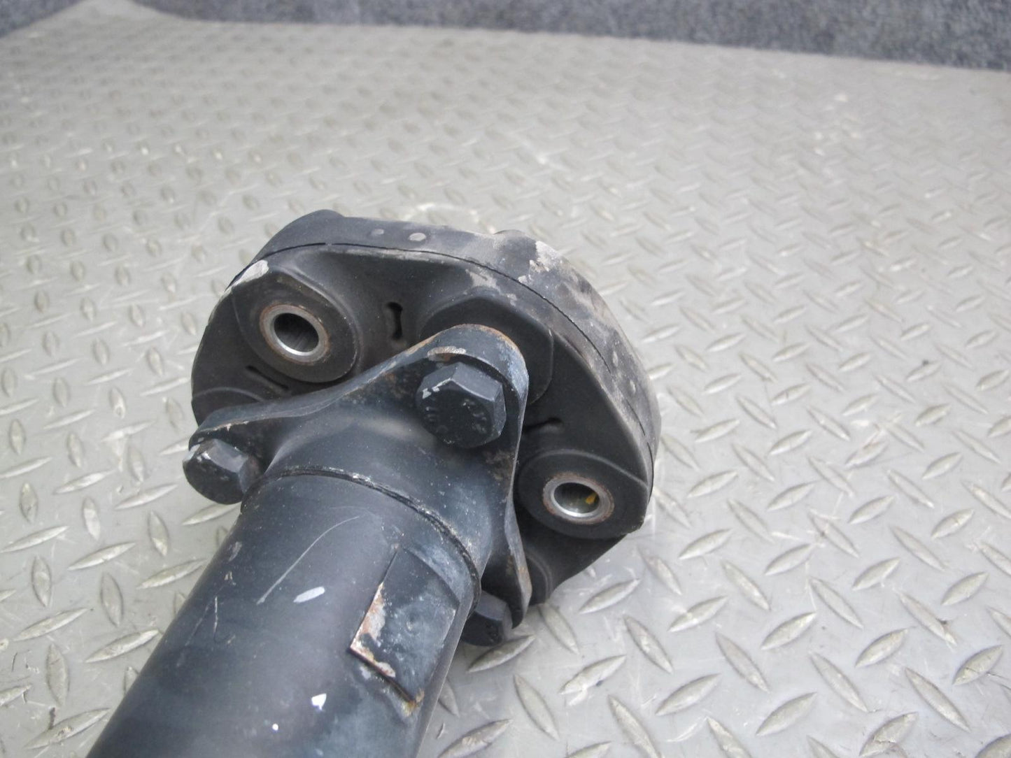 2010-2014 BMW E71 E72 X6 AWD Rear Drive Shaft Driveshaft
