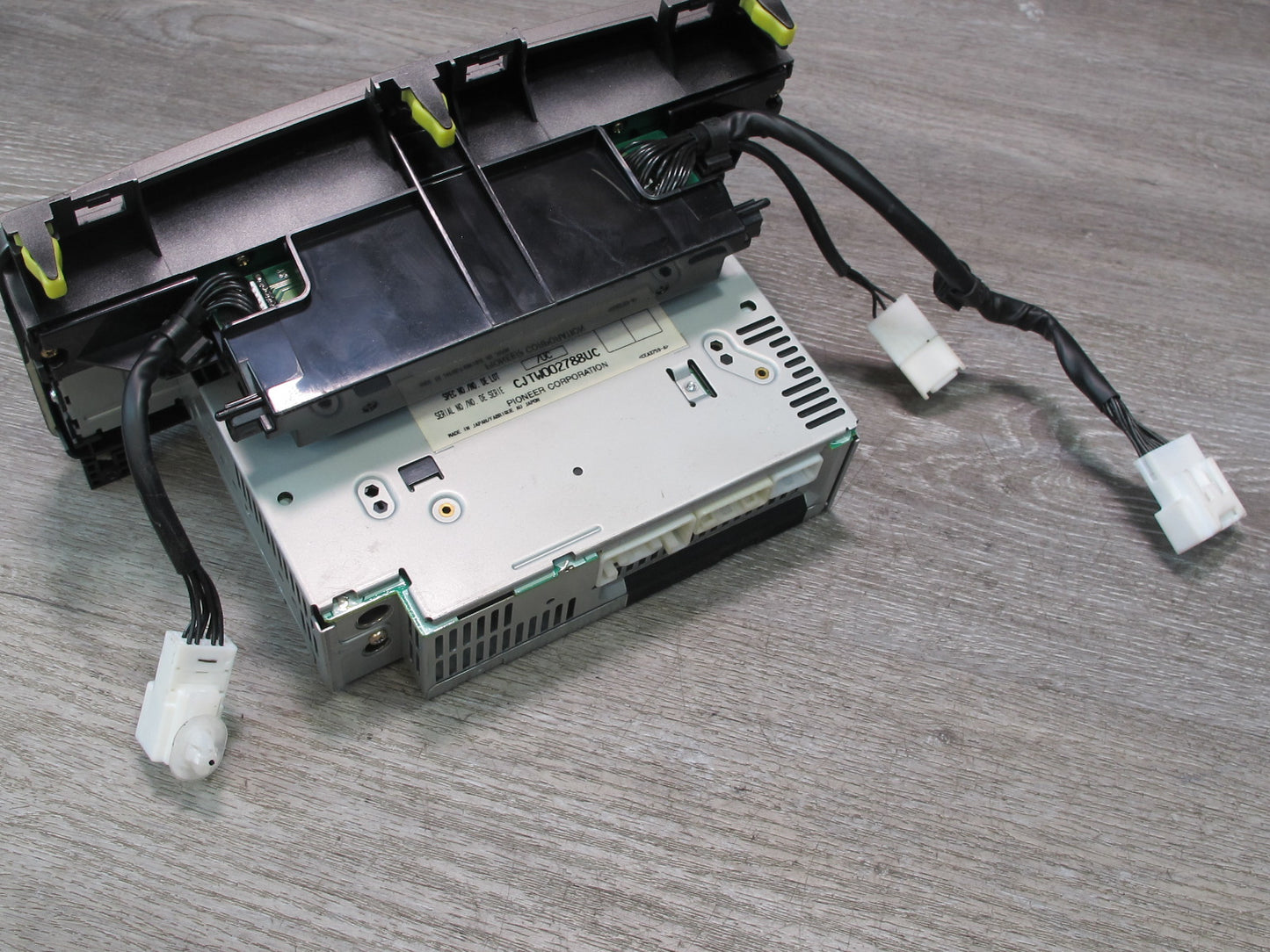 2004 Lexus LX470 Radio Cassette Player Receiver W/ Defrost Mirror Switch Panel