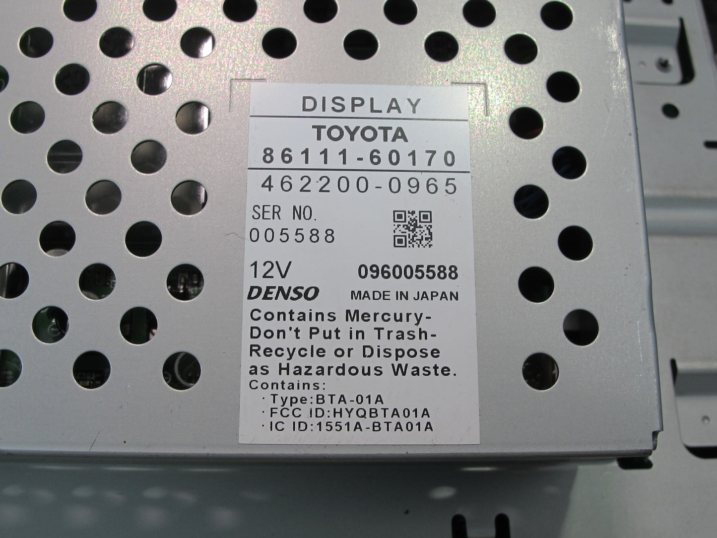 2004-2007 Lexus UZJ100L LX470 Dash GPS Navigation Information Screen Display